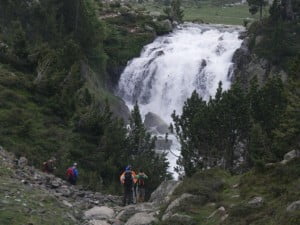 La cascada del Forau de l'Aiguallut. Aigua a manta.